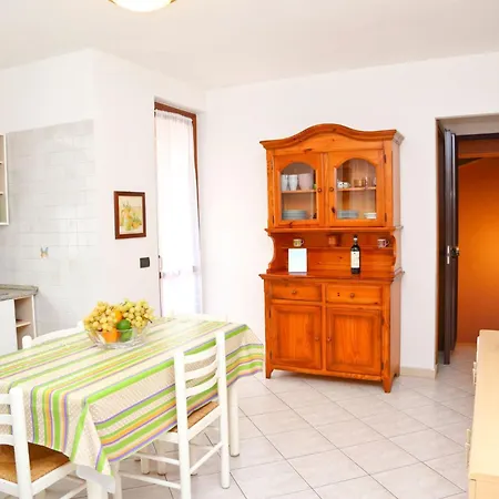 Helle Mediterrane Mit Veranda Und Garten By Interhome Σπίτι διακοπών Cefalù