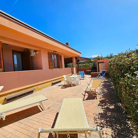 Helle Mediterrane Mit Veranda Und Garten By Interhome Cefalù