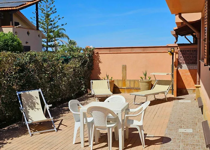 Helle Mediterrane Mit Veranda Und Garten By Interhome Holiday home