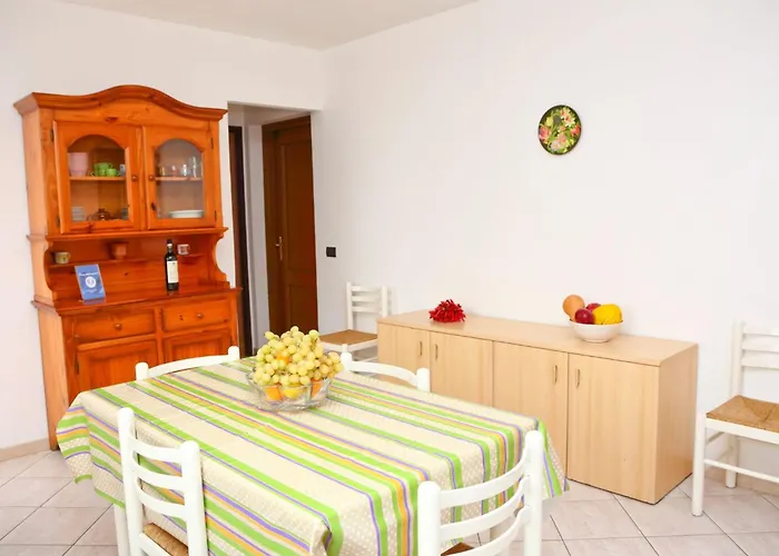 Helle Mediterrane Mit Veranda Und Garten By Interhome