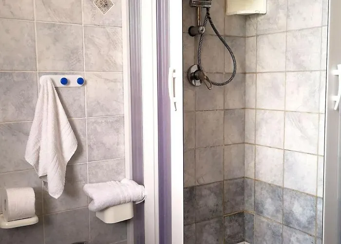 Hébergement de vacances Helle Mediterrane Mit Veranda Und Garten By Interhome *